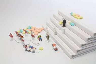 hasta acil tıbbi ekip yardım 