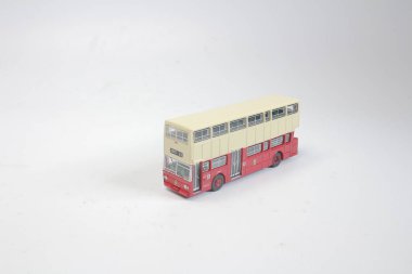 izole eski Sovyet otobüs modeli 