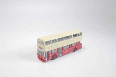 izole eski Sovyet otobüs modeli 