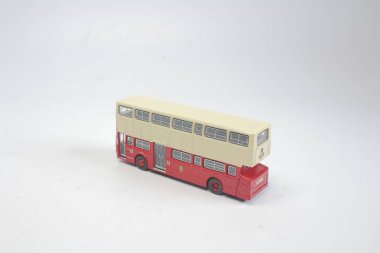izole eski Sovyet otobüs modeli 