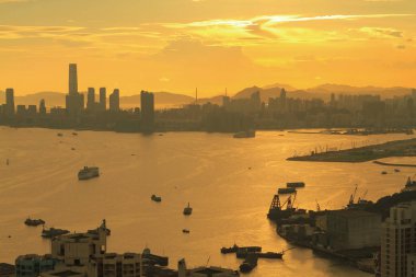 bir Victoria Devils ayında en yüksek görüldüğü gibi liman