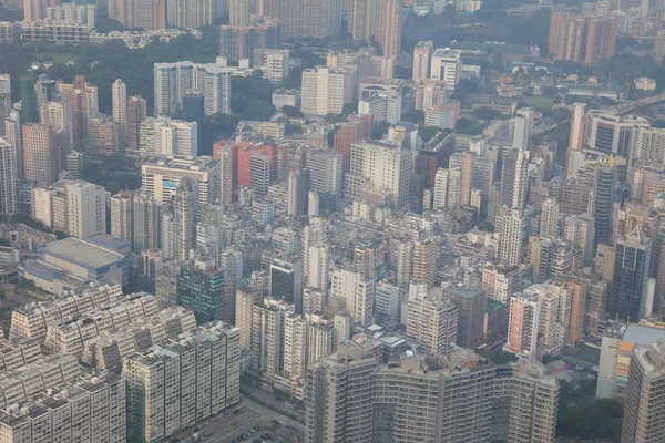 城市摩天大楼的城市鸟瞰图 — 图库照片