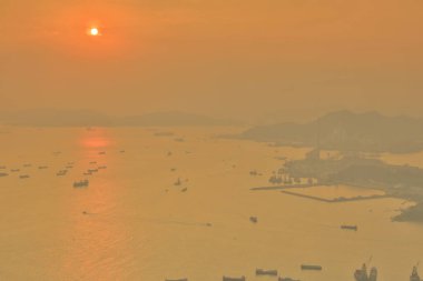 West Kowloon stonecutters köprüde sunse