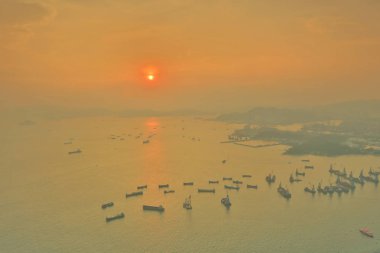 West Kowloon stonecutters köprüde sunse