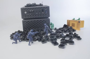 eğlenceli mini figür asker sergilenen bir