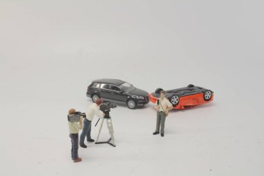 trafik kazası alarak gazetecilik bir rakam