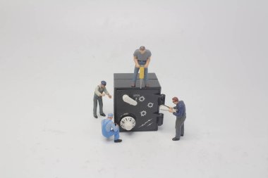 Şekil kasa ile alay