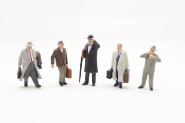 iş adamları stand küçük rakamlar