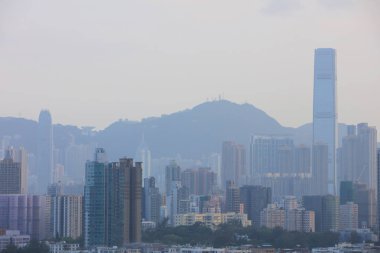 Kowloon, Hong Kong manzarası ortasına