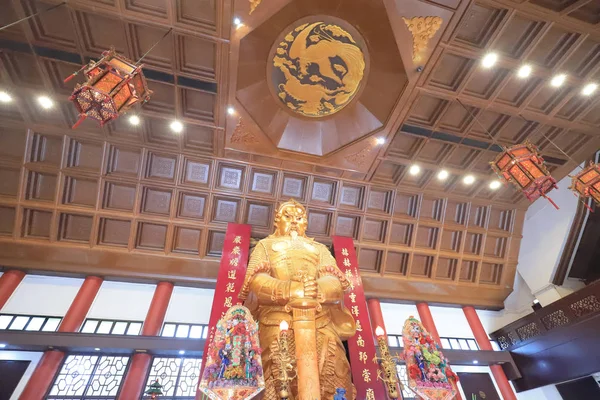 Una Estatua Oro Templo Del Che Kung Shati — Foto de Stock
