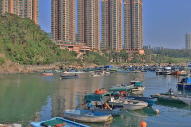 Tseung Kwan O su açık gündüz