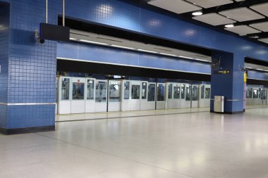 tai wai İstasyonu hk Salonu'nda