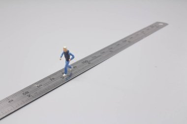 mini figür runner yarış kuralı