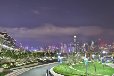 Kowloon Tren İstasyonu plaza