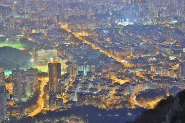 Kowloon gece görünümü aslan rock 