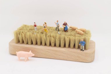 eğlenceli bir çiftçi figürü 