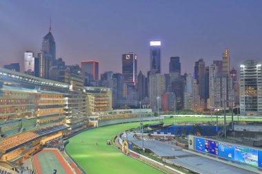 Happy Valley at yarış pisti oyunu jockey club 