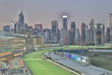 Happy Valley at yarış pisti oyunu jockey club 