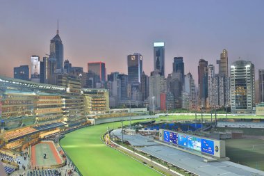 Happy Valley at yarış pisti oyunu jockey club 