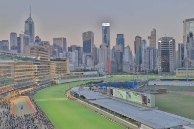Happy Valley at yarış pisti oyunu jockey club 