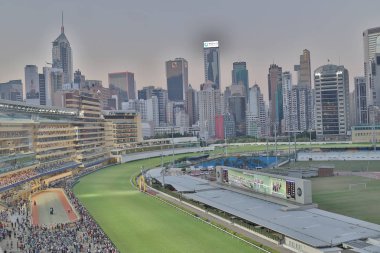 Happy Valley at yarış pisti oyunu jockey club 