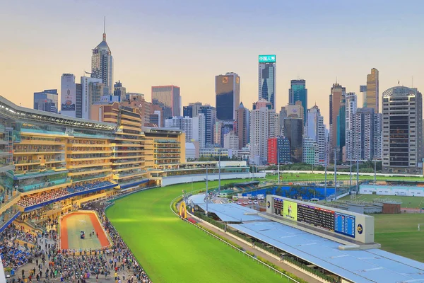 Happy Valley at yarış pisti oyunu jockey club 