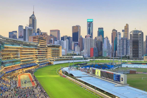 Happy Valley at yarış pisti oyunu jockey club 