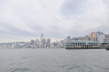 bir kasaba gökdelenler Victoria Harbour üzerinde aşağı 