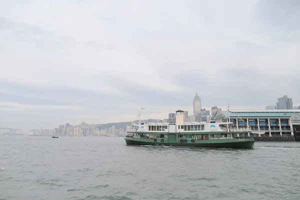 Star Ferry Πλέουν Στο Λιμάνι Βικτώρια — Φωτογραφία Αρχείου