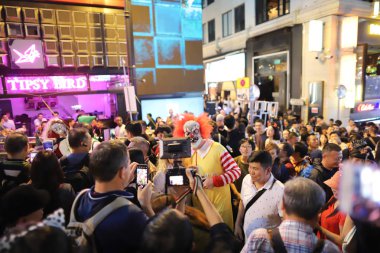 cosplayer korkunç bir makyaj Lkf parti tadını çıkarın