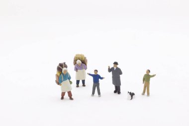 ekranda mini figür alay