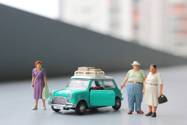 küçük araba ile seyahat mini