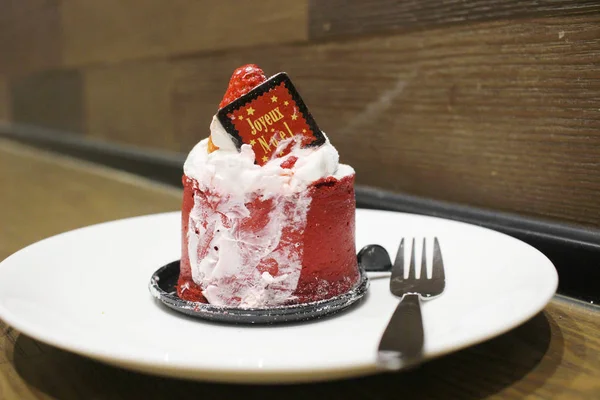 Der Rote Samtkuchen Scheiben Geschnitten — Stockfoto