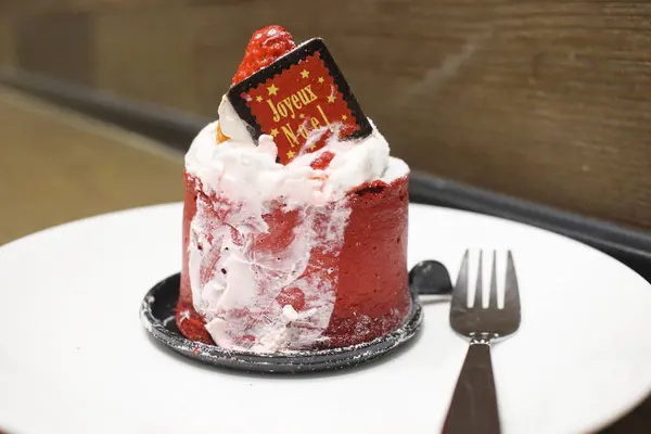 Red Velvet Cake Gesneden Plaat — Stockfoto