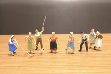 çiftçi şekil masada mini