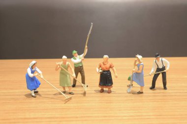 çiftçi şekil masada mini