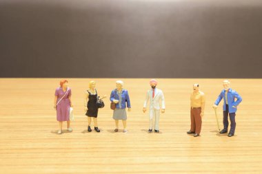 minyatür dünyasında alay