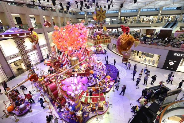 Die Weihnachtsdekoration Einkaufszentrum — Stockfoto