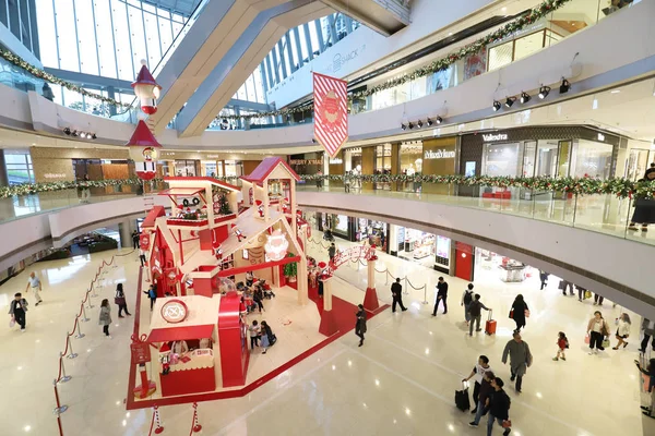 Karácsonyi Dekoráció Shopping Mall — Stock Fotó