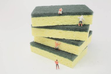 the little of figure climb the sponge