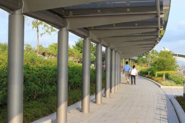 Kai Tak Cruise Terminal eski Kai Tak Havaalanı sitesinde açıldı.