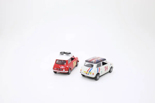 Μια Κλίμακα Από Παιχνίδι Αυτοκίνητο Mini Cooper — Φωτογραφία Αρχείου