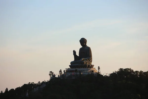 Eine Tian Tan Buddha Oder Riesige Buddha Statue — Stockfoto