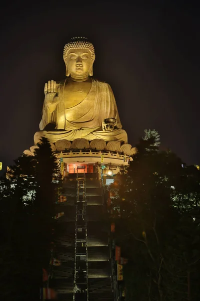 Lumière Bouddha Géant Statue — Photo