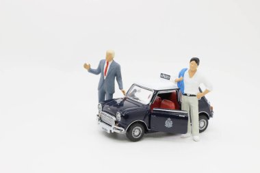 Polis arabası hk, oyuncak ölçeğini