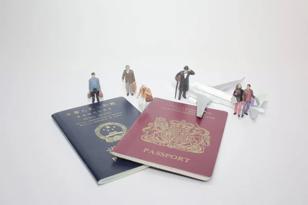 Міні Фігура Паспортом Борту — стокове фото