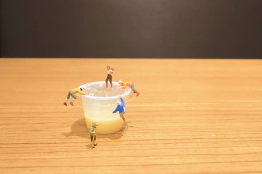 mini eğlenceli rakamın tırmanmak 