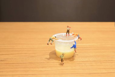 mini eğlenceli rakamın tırmanmak 