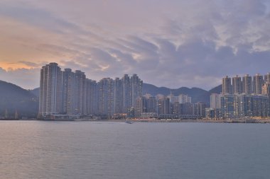 Tiu Keng Leng adlı bir emlak kat mülkiyeti