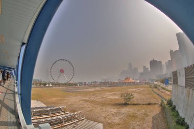 bir dönme dolap ile hava kirliliği Hk